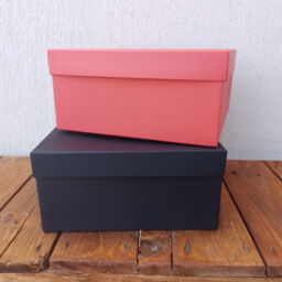 Caixa Quadrada Alta Cartonada Vermelha